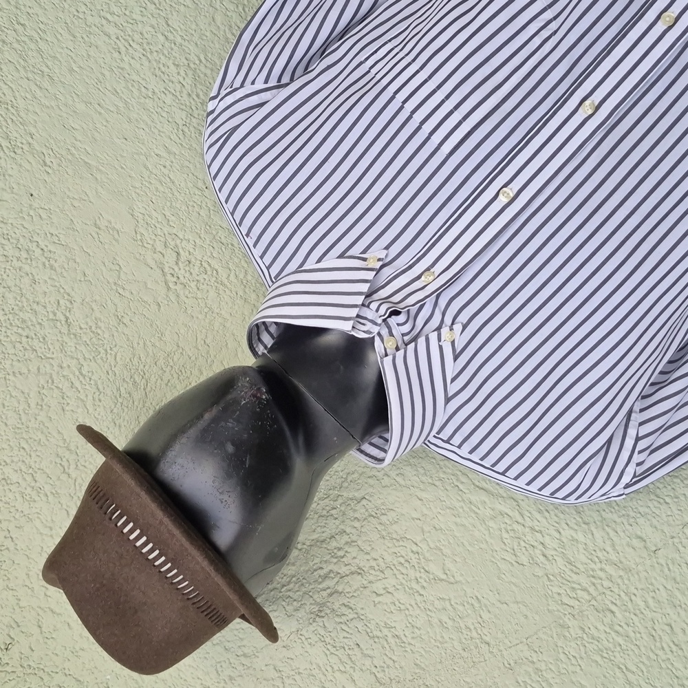 Executive Collection Hand Tailored Luxury Striped… - image 3